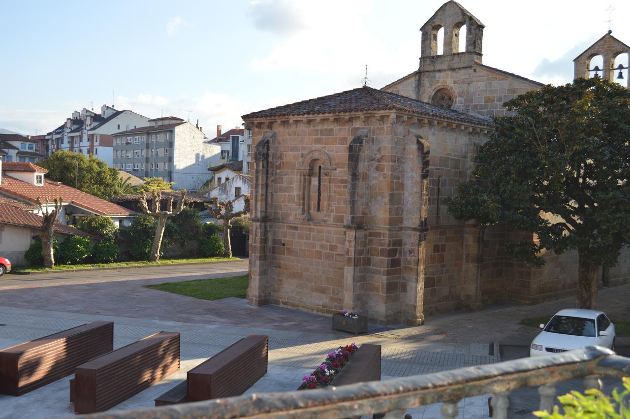 Hotel Neptuno Villaviciosa  Buitenkant foto